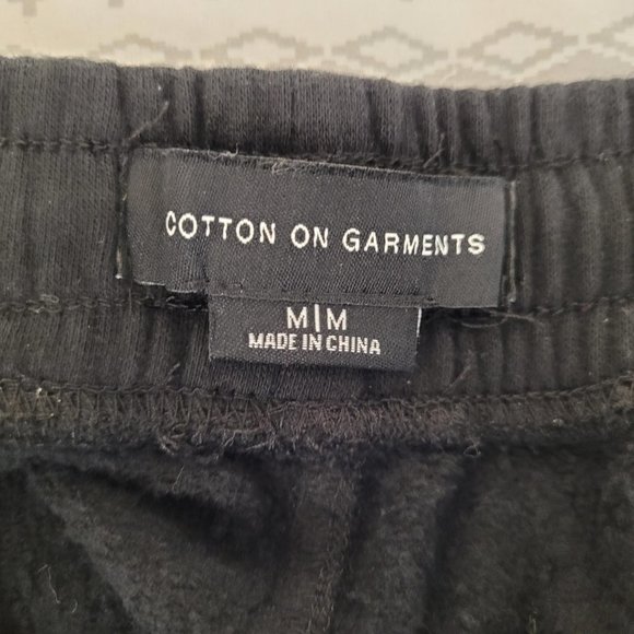 Black Capri sweat pants. Size M. NWT - Picture 3 of 6